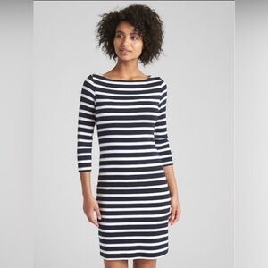 EUC Gap Gray & White Dress | S